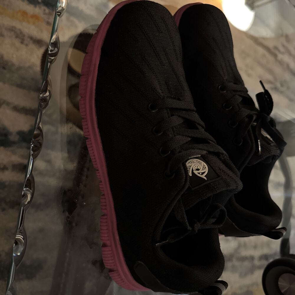 DYKHMILY Steel Toe Shoes For Woman Lightweight Saftey Size 7.5 Black and Pink
